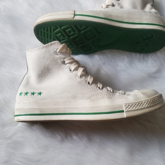 Converse Chuck Taylor High Tops, Mens Size 7.5, Womans Size 9.5 - Picture 2 of 9